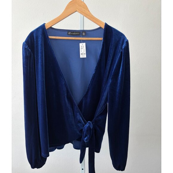New York & Company Tops - New York & Company Top XXL NWT Velvet Wrap Bishop Sleeve Tie Waist Quiet Luxury